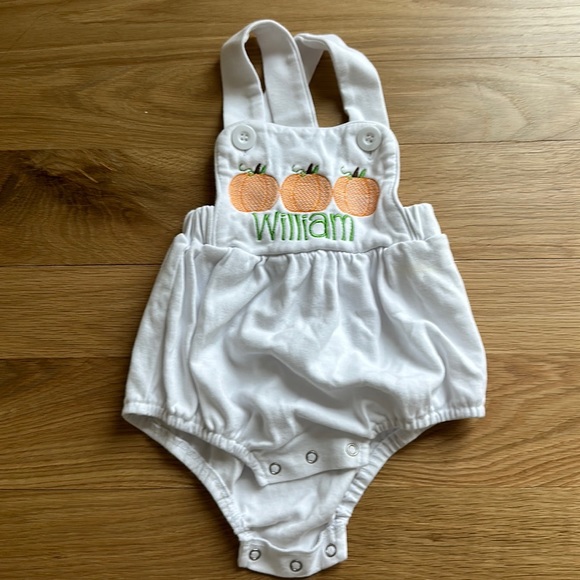 Other - “William” White Pumpkin Bubble - EUC - 12 Months - 100% Cotton